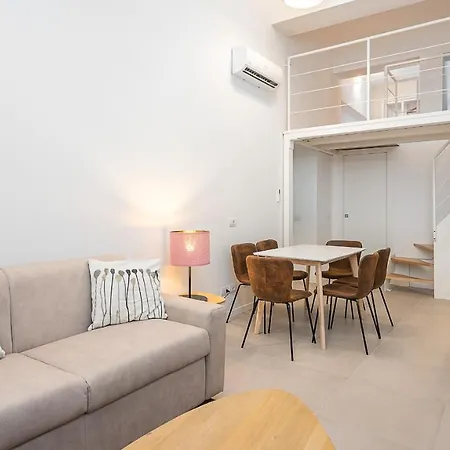 Classbnb - Due Moderni A 1km Dall'arco Della Pace Διαμέρισμα