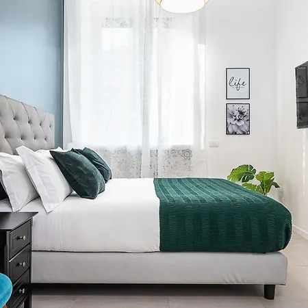 Classbnb - Due Moderni A 1km Dall'arco Della Pace Διαμέρισμα *